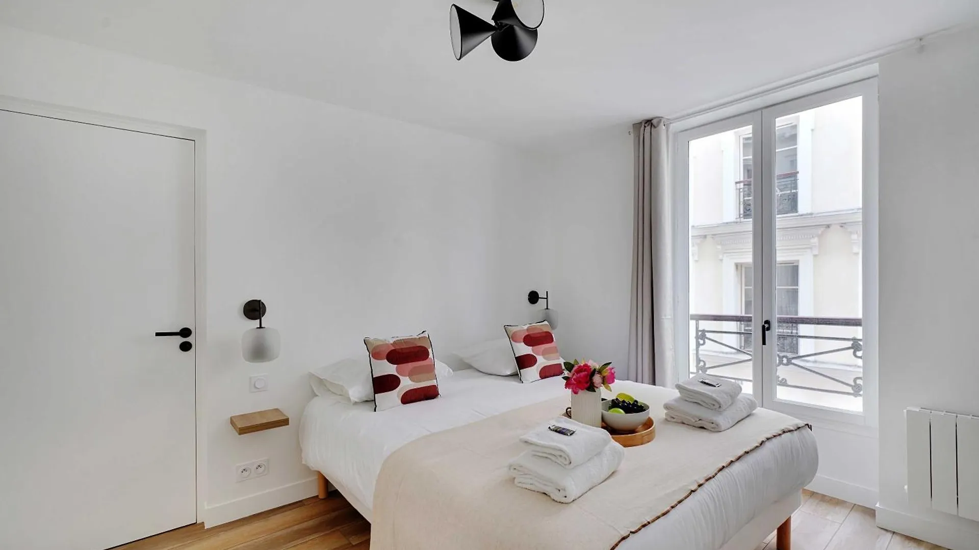 Chic Apartment - 2Br 6P - Saint-Ambroise Paris 0*,  Frankrike